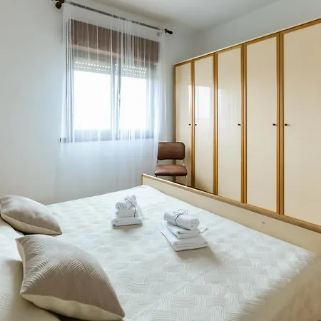 Lauma Apartment *